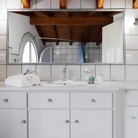 Luminous Corfu Контокали